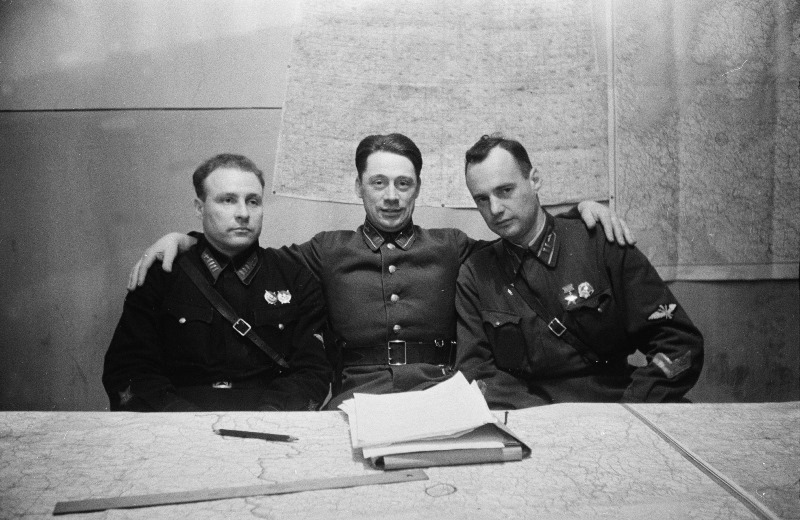 Командиры корпусов, бригад, дивизий и иные яркие военачальники. Часть 23 Командиры корпусов, бригад, дивизий и иные яркие военачальники. Часть 23 корпус, ордена, авиации, корпуса, степени, воздушной, войны, армии, назначен, должность, армией, Орден, командующего, командира, авиационного, фронта, округа, военного, операции, корпусом